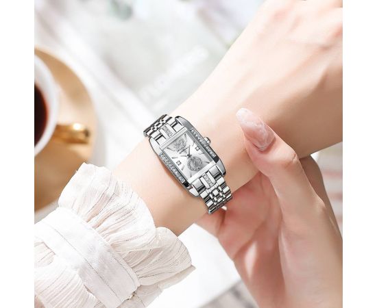 CRRJU Women Watches Luxury Rhinestone Fashion Elegant Wristwatch Quartz Watch For Girl Ladies Clock Relogio Feminino